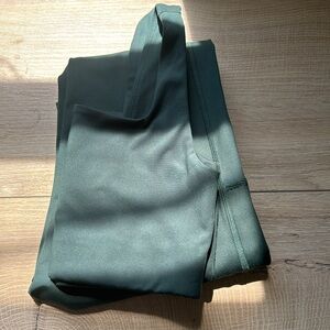 Girlfriend Collective Set